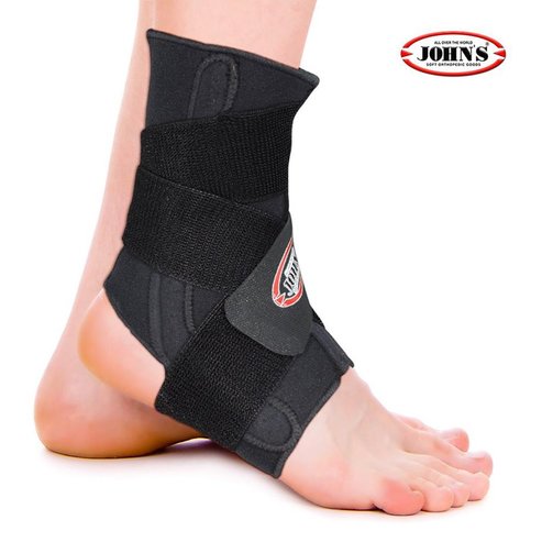 John\'s Ankle Support Neoprene Код 120157, Medium Black Неопренова ортеза за глезен с кръстосани ленти, среден размер, черен цвят 1 брой